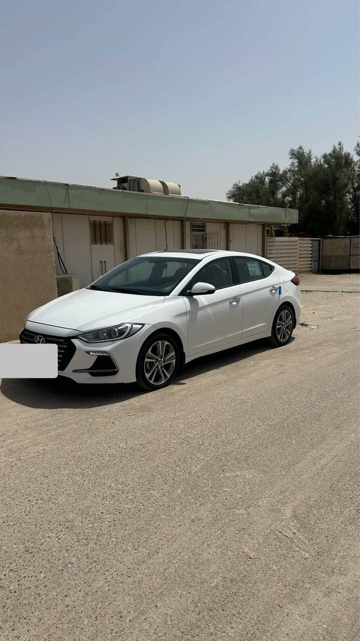 هونداي النترا سوبر موديل 2018 خليجي  رقم بغداد الدولي الجديد باسمي شرط التحويل سنويه الحد الـ29 السياره بيها جاملغ خلفي صفحه العبري وباب ومذكور كلشي بالسونار بالنسبه للسوبر معروفه مواصفاته مكينه 2000 دوش السياره جاهزه من كلشي ماشيه 100 الف ع ايدي مكان السياره البصره الزبير اللي عاجبته وشراي يتواصل وياي ع هذا الرقم *********** 
وهذا متواجد بي الواتساب *********** سعر السياره 140 وبي مجال قليل وعذرا ع الاطاله الزبير, البصرة

