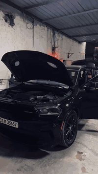 السلام عليكم دوج دورنكو موديل 2023
فول مواصفات RT 
سيارةجاهزة من كلشي 
ماشية 30mi
للبيع أو للمراوس 
سعر 250 للبيع أو مراوس 
مكان السيارة بغداد
***********
