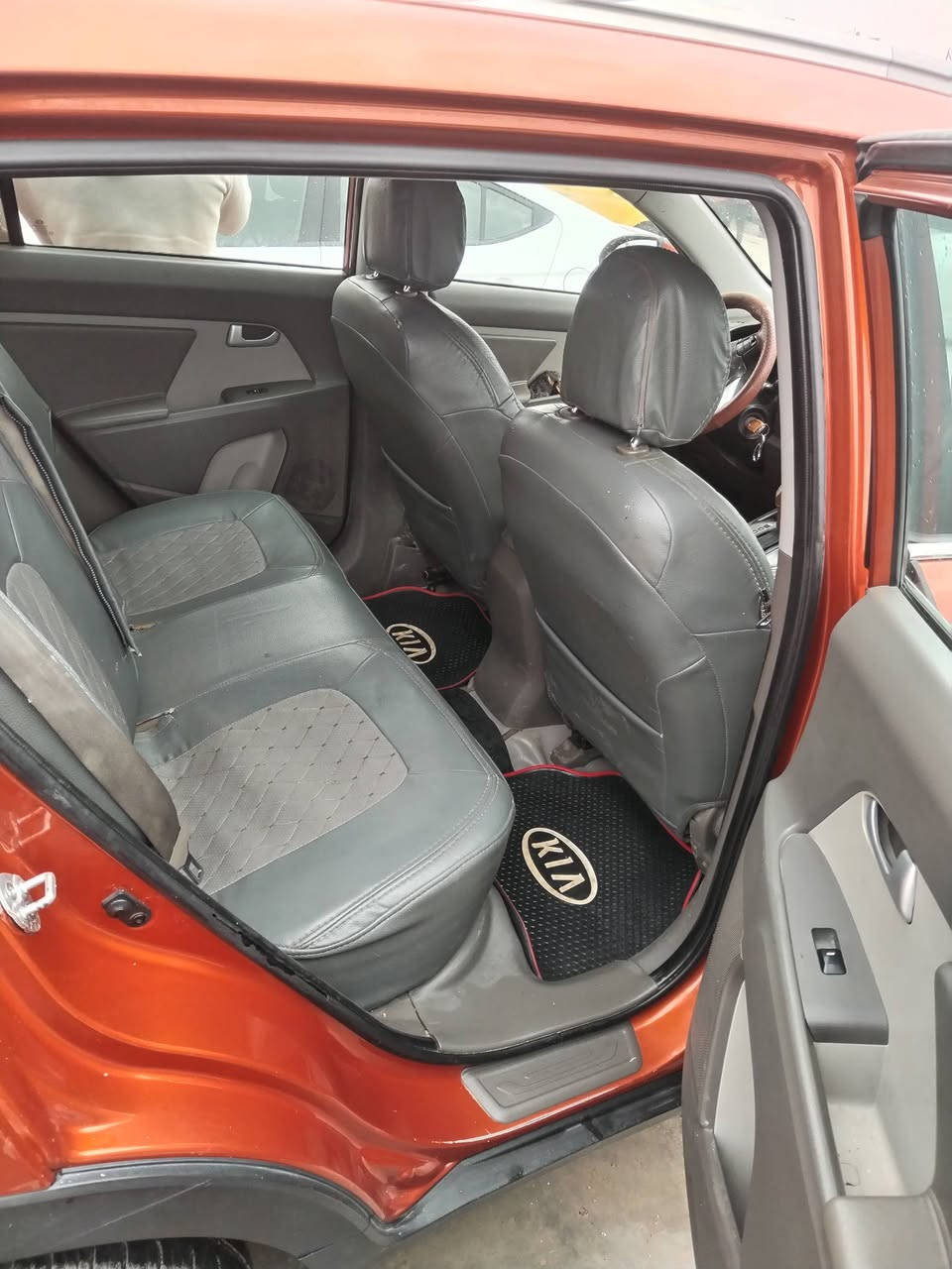 كيا سبؤرتج خليجي رقم بغداد موديل 2016 محرك مجفت صار شهر محرك 2000 دوش ونظيفه السيارة السعر150 وبيها مجال مكاني الكوت تحويل ثاني يوم فقط هذا حادثها شبر بلبنيد ومصبوغ البنيد ***********
