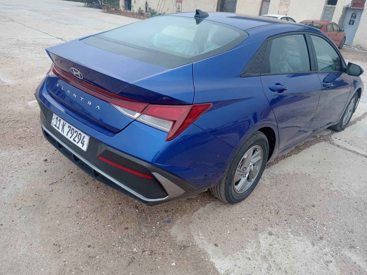 بسم الله النترا ٢٤ بغداد أمريكي ليبل واحد بدون فتح اي قطعه باسمي ماشيه ٢٤ مكفوله بدون ايرباك بيها اصبع بارد بالبنيد فقط مكانها بغداد حي الإعلام *********** السعر ١٦٦ وبيها مجال ان شاء الله شاشه ديجيتال تحكمات توقف ذاتي نقطعه عمياء محرك ٢٠٠٠ دوش وبعد بيها مواصفات بعدها بتايرات الشركه حت الاستدات مقفله
