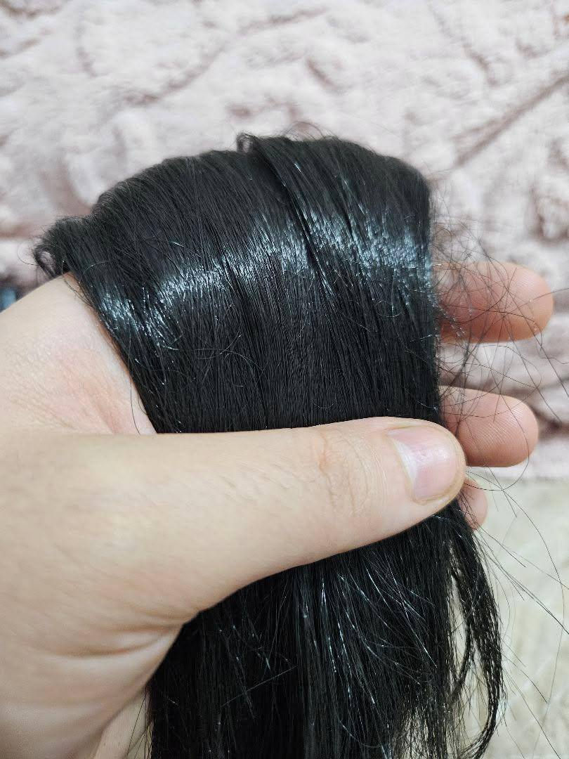 مرحبا بنات لقطعه عله الفين عندي كميه من هاذ شعر للامانه ماعرف اذا طبيعي او لا يجي كوكيز طول شبر ونص  ويجي مثل شعر مقصوص عندي كميه كبيرة لتريد تراسلني خاص


**إذا كنت صاحب هذا الإعلان وتريد حذفه لأي سبب، رجاءا أرسل رسالة إلى الدعم الفني**