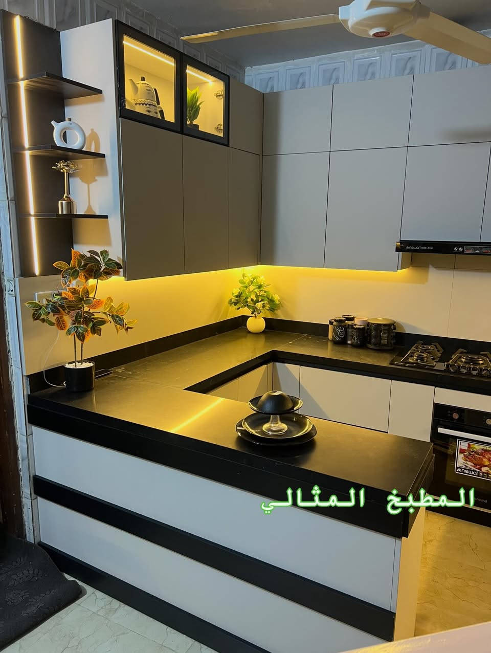 مطبخ احلامك يبدأ من المثالي كروب ، استغلال ذكي للمساحات الصغيرة ونجمع بين الاناقة والعملية بكوادر هندسية مميزة ، راسلنا الان ☎️ 📞 *********** 
العنوان بغداد الاعظمية قرب مستشفى دجلة
