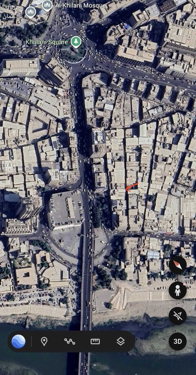 بناية للأيجار 228 متر واجها 12 ونزال 19
طابق أرضي مكون من 3 محلات وقيصرية مساحة المحلات 3*5
تحتوي على مصعد خدمات لنقل وتفريغ البضائع
وطابقين أول وثاني مكون من غرف مفتوح بالأضافة الى حمام 
تصلح مخزن أو أستثمار 
موقع البناية السنك سوق الغسالات مجاور جسر السنك وشارع الرشيد 
للأستفسار *********** /7812190191
