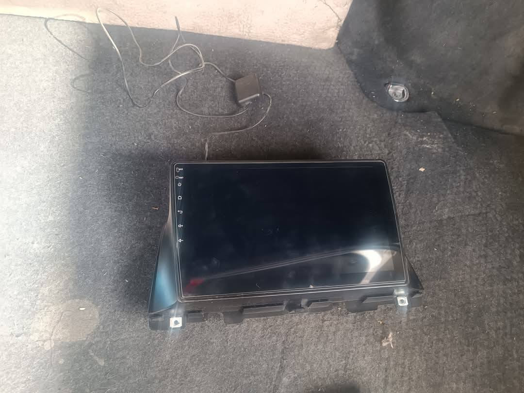 شاشه اوبتما ترهم من موديل ٢٠١٦ لحد موديا ٢٠٢٠ شغاله ونظيفه كامله هيه والاطار مالتها وحتى لزكه ضد الكسر واشعه الشمس بيها السعر ١٢٥ الف مكاني كربلاء ***********
