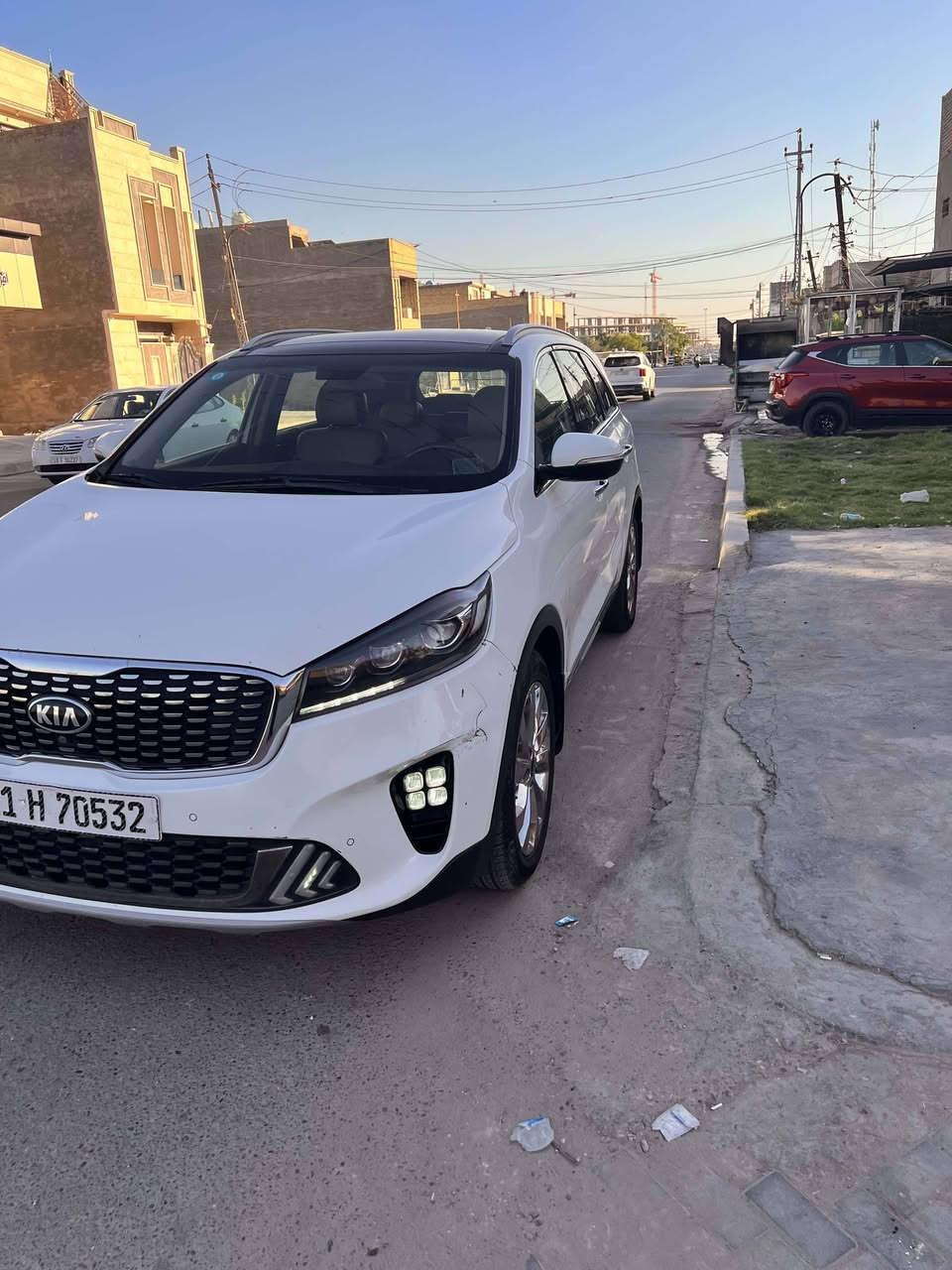 كيا سورنتو 2020
‎ضمان شركه المجموعه الدوليه 
‎خليجيه مكينه V6 / 3.5
ماشيه 125 Km
مرقم بغداد كامل لوحات مثبت + سنويه
:- 
‎بصمه 
شاشه كبيره 4 كامرات 360
هندبريك كهرباء 
2 كشنات كهرباء 
‎صندوق كهرباء 
‎حساس امامي وخلفي اصلي  
‎3 قطع تبريد 
‎7 راكب 
‎تحكم ستيرن 
‎مريات كهرباء 
‎يدات نيكل 
‎شاحن موبايل 
‎بلوجكتر رباعي 
‎ويل كروم 
‎بردات خلفيه 
درايف مود 
‎مكانه بغداد 
***********
للاستفسار الاتصال على الرقم الموجود ممتواجد على الفيس
