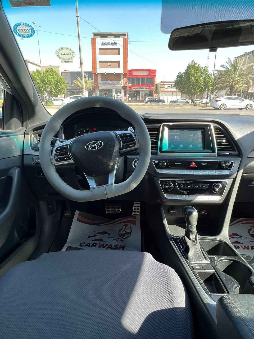 سلام عليكم
سوناتا 2019  فئة سبورت وارد كندي 
رقم اربيل
ماشيه124 الف كيلو متر 
ضررها جاملغ وبنيد بدون ايرباك ولاشاصي
مكينه وكير وتبريد كله مكفول 
المواصفات:
فتحه 
بصمه 
شاشه كبيره تدعم كار بلي
كاميره دواره 
نظام نقطه عمياء 
تدفئة كشنات
كشنات جلد 
كشن السايق كهربائي 
لايت زنون بلادي 
ستيرن حرف D 
شفتات بالستيرن 
تحكم ستيرن فول 
درايف مود ( نظام سبورت)
صندوق ذكي ( يفتح اوتو عند الاقتراب)
اشاير بالمري
لد ترحيب بالباب عند الاقتراب  
حداديه جديده
مكان السياره نجف
للتواصل واتس اب 
***********
السعر 145
