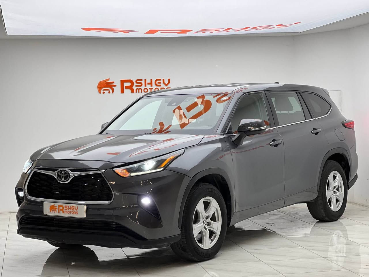 Toyota Highlander 2023
تويوتا هايلندر ٢٠٢٣
مواصفات L

مكينة ٤سلندر+توربو حجم ٢.٥لتر
ماشية 127,000 ميل

ضرر السيارة اربع قطع بنيد و جاملغ و بابين بدون دواخل ايرباك ستيرن و دكمة سستم شركة
السيارة كلش حلوة و نظيفة

السيارة رقم دهوك الدولي سنوية ب أسمنا و اكيد شرط التحويل 
مكفولة من كير و محرك و كهربائيات

و ب سعر(235$) ورقة و بيها مجال

مكان السيارة

دهوك -معرض ارشف R-Shev
رقم51 من معارض التيرمينال 

***********
*********** دهوك, العراق
