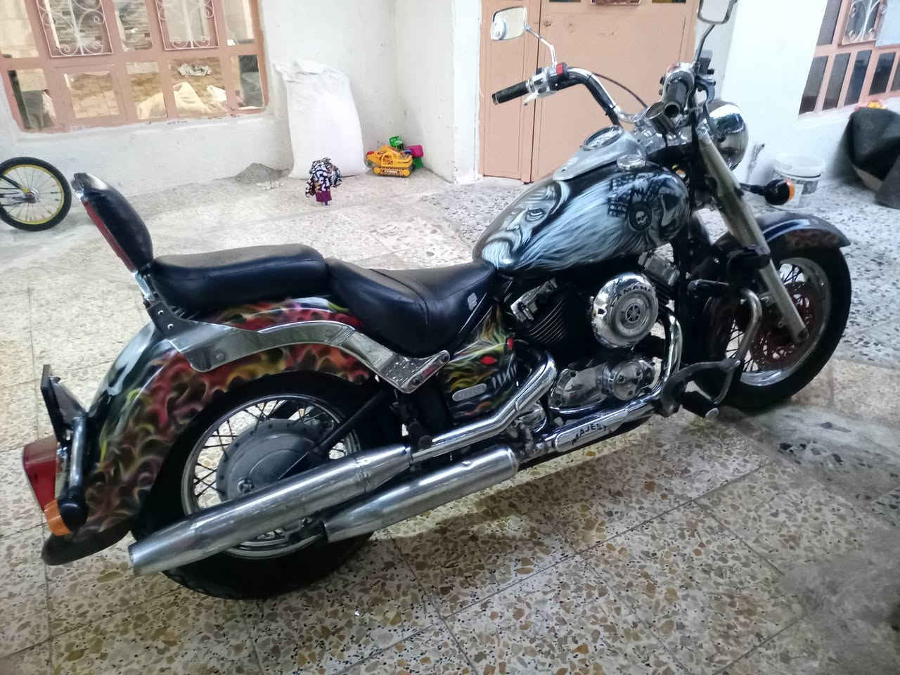 السلام عليكم اخوان
دراجة ياماها دراگ ستار 400cc
دراجة كير مكينة كهربائيات خير من الله لا تبخير لا مفتوح ولا تنقيص كابريتر مثل الساعة شادلهة رون rpm وزوج كشافات كبار LED
دبلات امامية خير من الله ما ناضحات جدد
ما عدا الفيت بم شادلهة تجاري تكدر تبدلة بلادي ب ٣٥ هو اصلا صارلة سنتين مشاني بدون اي مشكلة 
السعر مليون و 250 وبيهة مجال قليل
مكاني الشعلة ***********
