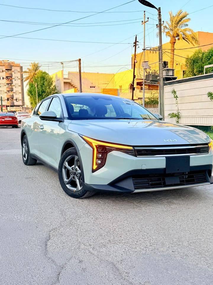 السلام عليكم كيا K4 وارد امريكي
مواصفات LX نص فول موديل 2025
بصمه رادارات امامي خلفي جانبي نقط عمياء تشغيل عن بعد قياده ذاتيه توقف ذاتي هند بريك بصمه تحديد مسار مثبت سرعه رادار تفاعلي شحن لاسلكي اوتو هولد 
السياره بحالة الوكالة مبدل بنيد فقط  واجه بيهه صندوق صبغ كلير من امريكا بدون ايرباك بدون دواخل السيارة جديدة واحلى من الصور 
ماشية 22mi 
مكاني بغداد 
للتواصل ***********
ملاحظة السيارة دخول جديد بدون رقم

