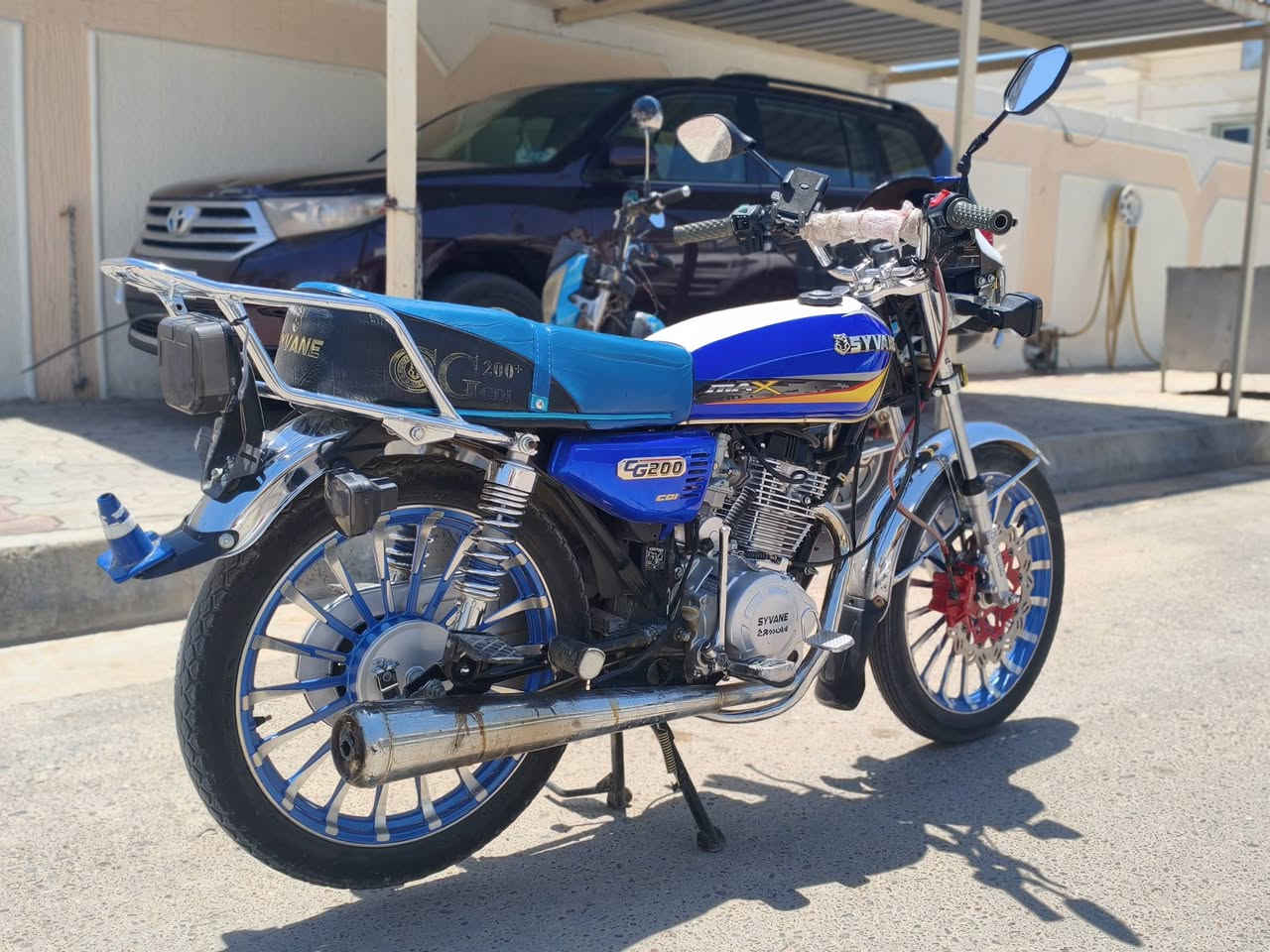 دراجة سيفان موديل 2025 200cc
دراجة اخت الجديدة حيل نضيفة

محرك 200سبانة ما ممدودة عليه صوته زلال 

كهربائيات كلها شغاله 

سعر 800وبيها مجال 

لتواصل ***********
