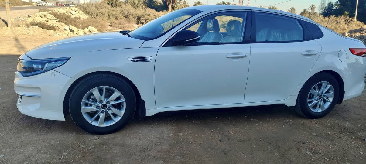 اوبتيما 2016 خليجي مكينه 2400 كفاله من فتح وتبديل بيها رش صبغ بالخليج  ماشيه 135 .
سيارة جاهزة من كلشي رقم مثنى بسمي مداور مباشر مكانها السماوة السعر بيع او مراوس 155وبيها مجال  ***********
