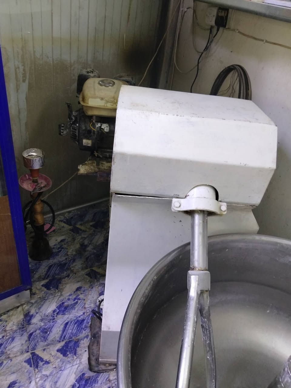 عجانه  للبيع جدر ستيل ام جيسين نضيفه كلش مستخدمه قليل وياها ماطور كهرباء يشتغل وطني مولد رايدها ب 900وبيها مجال
***********
عجانه  للبيع جدر ستيل ام جيسين نضيفه كلش مستخدمه قليل وياها ماطور كهرباء يشتغل وطني مولد رايدها ب 900وبيها مجال
