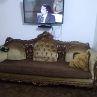 تخم مرتب وحلو ونضيف استعمال 6 اشهر السعر 200 الف مع 9 كوشات العنوان ال...