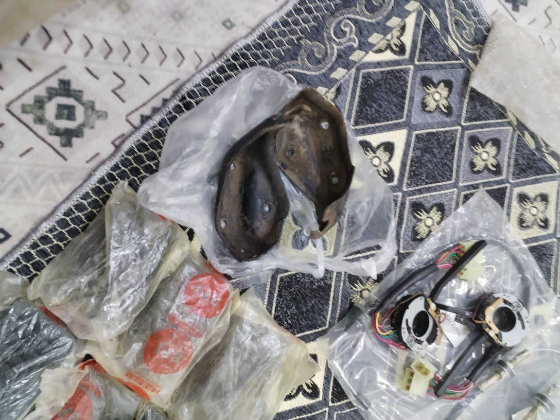 وصلتني اليوم بعض الأدوات الاحتياطيه للبرازيلي
دكمة لايت برازيلي
يدة اشاره عالي ناصي برازيلي
فيت بم
دجة كير
اذان محرك
قمجي كلج
بولبرن امامي
راس روط
درايم شفت داخلي
لاستيك مشط
واقيات امامي خلفي
جوزة بك
لاستيك كير
قلايج كير مع شيش
لعابة كير
ماشة كلج 
العنوان ديالى بعقوبه حي المعلمين توجد خدمة توصيل لجميع المحافظات
***********
