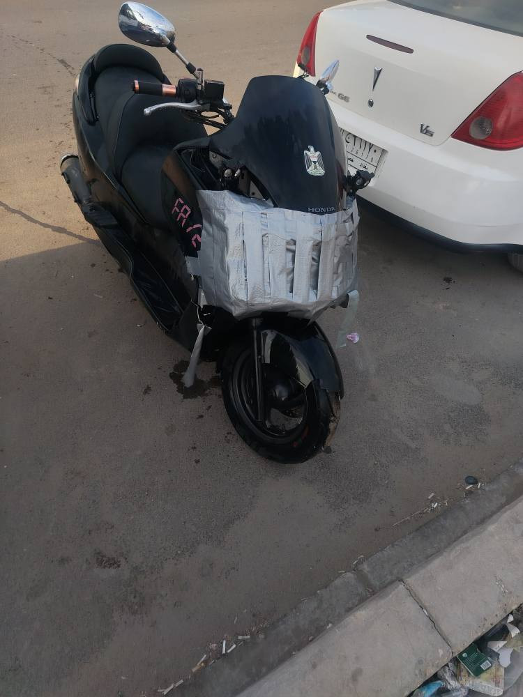 دفع الله ما كان اعضم دراجة فورزة 0/8 سبعة كير لكير ملغي بس لدشلي مكسر للدراجة نضيفة أوراق وكمرك متفوع ضبارتهة مال أوراق كاملة مكينة فول نشاط الدراجة سويت بيهة حادث بس لوجه مكسر  ول كشر لباقي شوفت عينك ول مو شراي رحمة لوالديك لا تراسل *********** بي واتساب مراوس  هم ترهم بغداد, العراق
