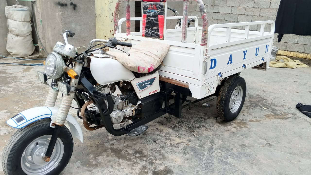 سلام عليكم ستوته للبيع موديل 15جاهزه ربع ماذب عليه مكاني رفاعي للستفسار علا رقم ***********
