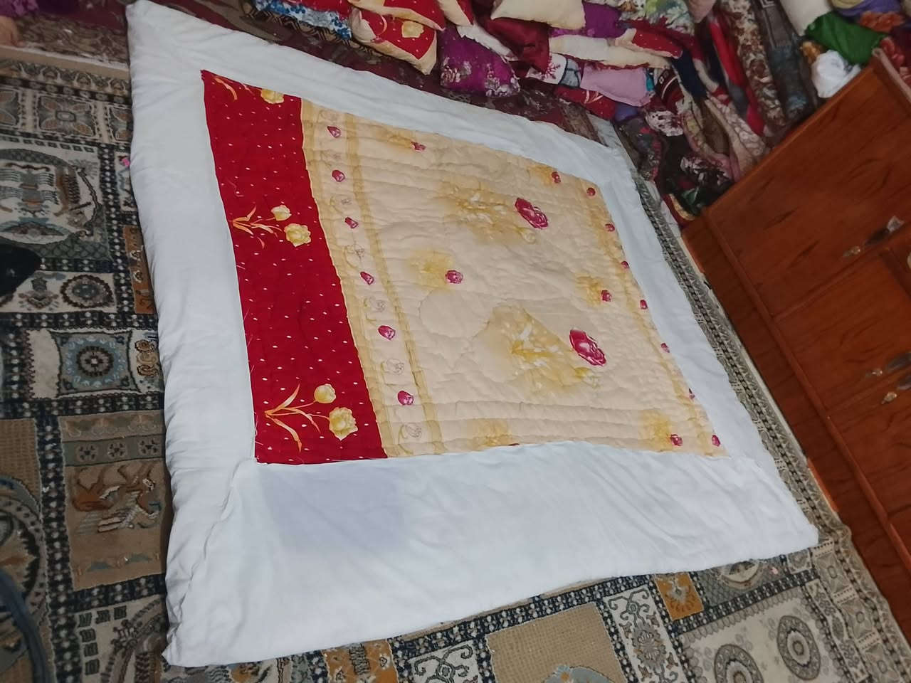 مكلف بل نشر مخاد قطن طبيعي جدا جدا او لحف للعداد لحف 2 كوت داموك***********
