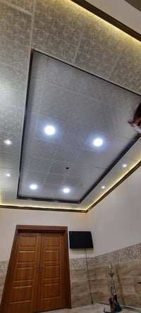 اني خلفه ديكور وصبغ سقف ثانوي بغداد الشعلة الماعنده والحالتهم تعبانه  ...