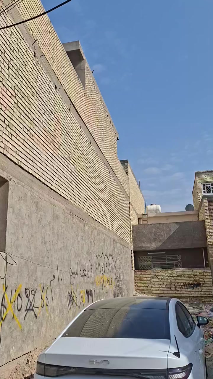 السلام عليكم قطعه ارض طابوزراعي سند٢٥ المساحه ١٠٠متر٥×٢٠منطقه كلش حلوه خدمات كامله البياع حي الشهداء قرب جامع معاذ ابن جبل قرب أسواق اميره السعر٧٥وبيه مجال ***********ابوصكر مكتب الغدير
