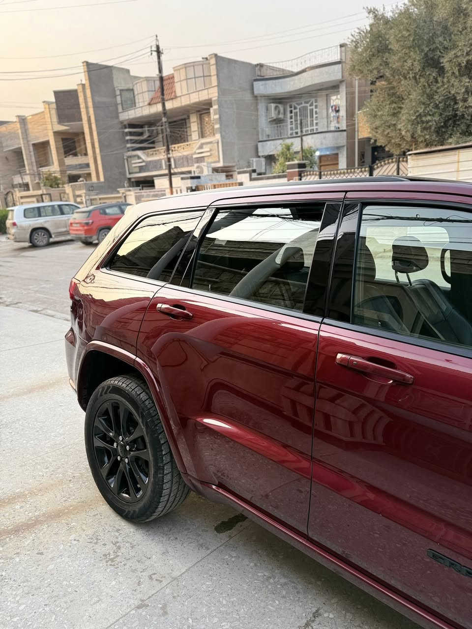 سلام عليكم جيب بلاك توب موديل 2019 سياره نص فول فتحه كشنات تددفئه ستيرن تددفئه شاشه جبيره جنطه كهرباء باقي مواصفاتها معروفها تخم تاير جديد سياره بيها بعض لملاحضات و ادامه يرادلها ماشيه 90im حقيقي الحادث جهت سايق جاملغ سايق مصبوغ نفسه او جزء من لبنيد مصبوغ ما مفتوح لبنيد دعاميه الأماميه مصبوغه موضح باقي تفاصيل بل سونار  كلشي موضح بل صور رقم سليمانيه سعر 240 بيها مجال عنوان الأمين ثانيه معلمين ***********
