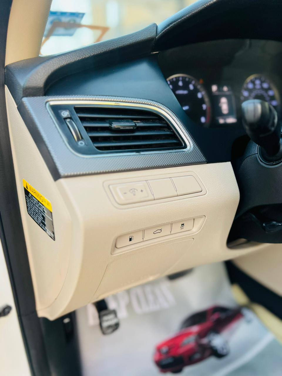 السلام عليكم ورحمة الله وبركاته.                            هوندآي سوناتا 2015 ذي قار حره تحويل مباشر 
وارد امريكي حادث تبديل جاملغ امامي وصبغ بنيد وباب  سياره جديده استخدام شخصي  سياره احله من صوره مكينه 2400  مامفتوح شرط الفحص موصفات حلوه نص فول السعر 113 وبيه مجال الشراي 
مكاني ناصريه مركز                                                   اللاًستفسار اتصل.   ***********
