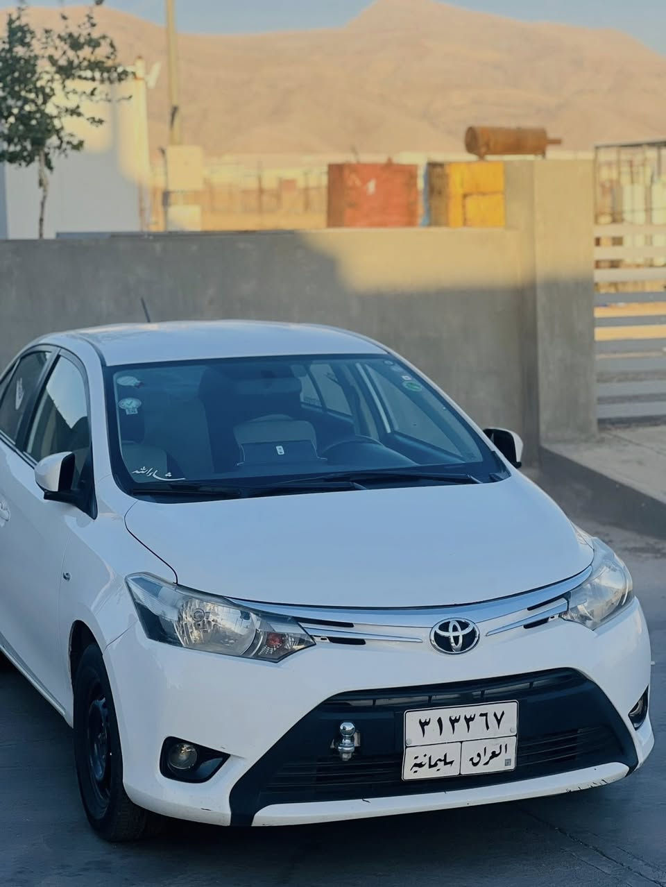 توێتا یارس ٢٠١٦
نمونەیە لە جوانی و پاکی 
بستێک پێشی بۆنیتی بۆیاخە 
٢ بست چەمەلەخی دواوەی ساردە
١٨٠ هەزار ڕۆیشتوە 
سەنەوی تازە بەسەر چوە
نرخ١٢٥ گەڵا و معامەلەیەکی برایانە 
سلێمانی
0776 686 37 07
