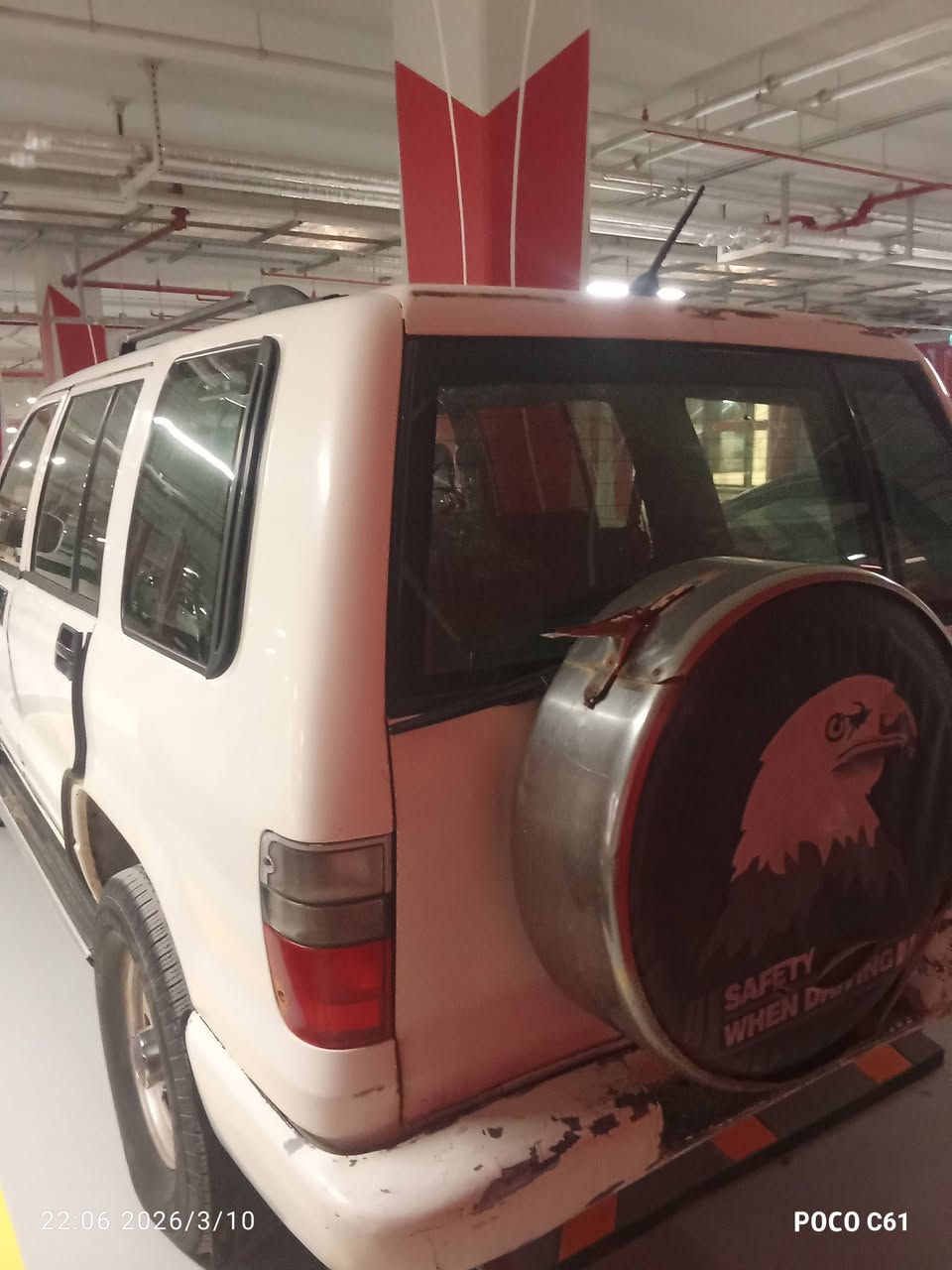 ازوزه توربو موديل 2002
كير عادي 
تبريد شغال 
سته سلندر 3500
دبل فيتبم 
السعر 55وبيها مجال
العنوان بغداد***********
***********
