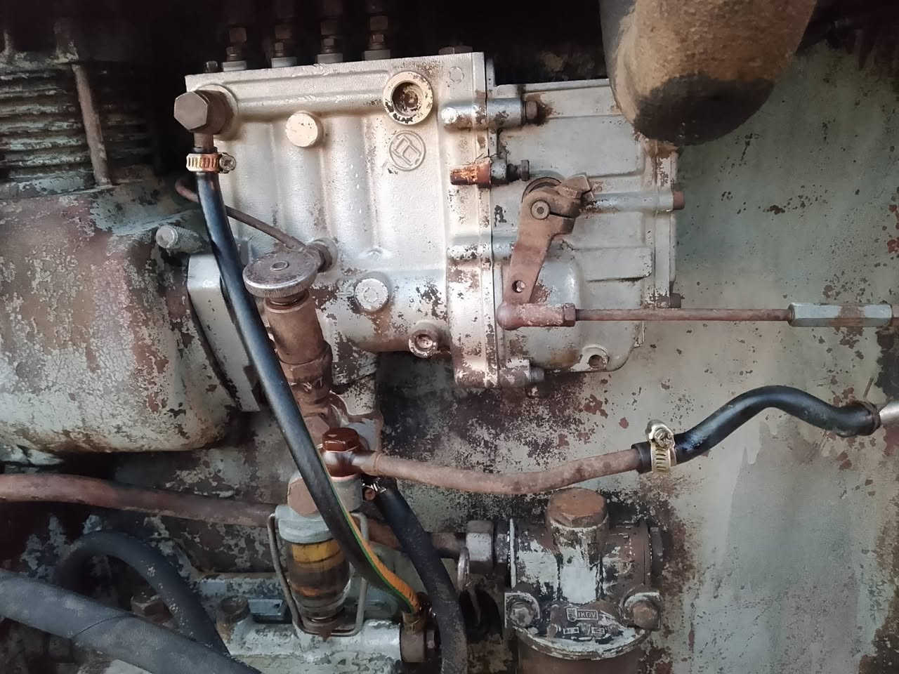 السلام عليكم مكينه عنتر البيع موديل 90محرك وبم هودرليك ستيرن باور كير سلف جديد دينمه كهربائيّات فول جديده باتري جديد راديتر جديده نخم تاير جديد مقدم جديد تخم ثكالات مامي خلفي مكينه مانقصهى كلبسه عن شركه العنوان بابل رقم الهاتف ‏‪***********‬‏
