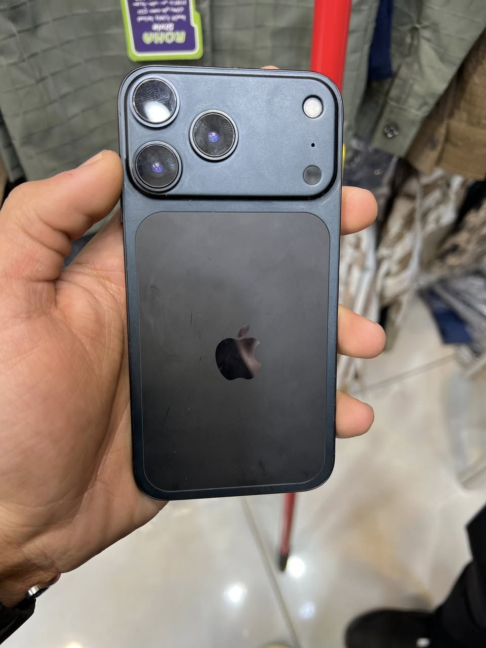 آيفون اكس ار محور 17برو 
مبدل شي 
بطاريه 77
ذاكرا ٦٤
بصمه واكف 
فلاش  شغال 
نموذج mأمريكي 
تك سيم 
السعر 165وبي مجال


**إذا كنت صاحب هذا الإعلان وتريد حذفه لأي سبب، رجاءا أرسل رسالة إلى الدعم الفني**