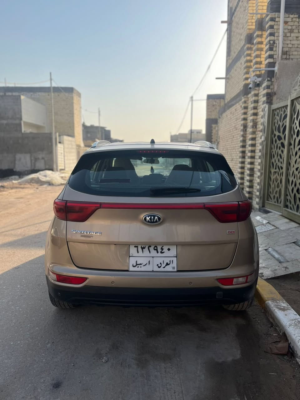 السلام عليكم
كيا سبورتاج موديل 2019 
مكينه GDI
السيارة فقط مبدل جاملغ الامامي للراكب و مصبوغ اثناء الصبغ مطفر رذاذ مقدار شبر ع الباب فقط 
السيارة نص فول شاشة و قطعتين تبريد خلفي و اشارات بالمري و جامة السايق كهرباء حساس ضغط بردة بالصندوق و غيرها..
ماشية 195,000
رقمها اربيل سنويتها تنتهي يوم 2026/2/15
السيارة نظيفة و مرتبه
مكانها البصرة ابو الخصيب سعرها 
176 
وبيها مجال حك الجية للاستفسار 
***********  .
