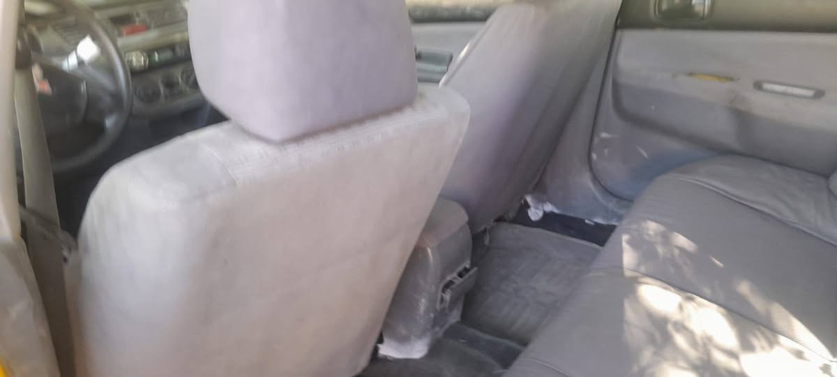 سياره للبيع أو مراوس 
رقم بغداد 
موديل 2010
بيه حافيه
مكان ديالى 
***********
