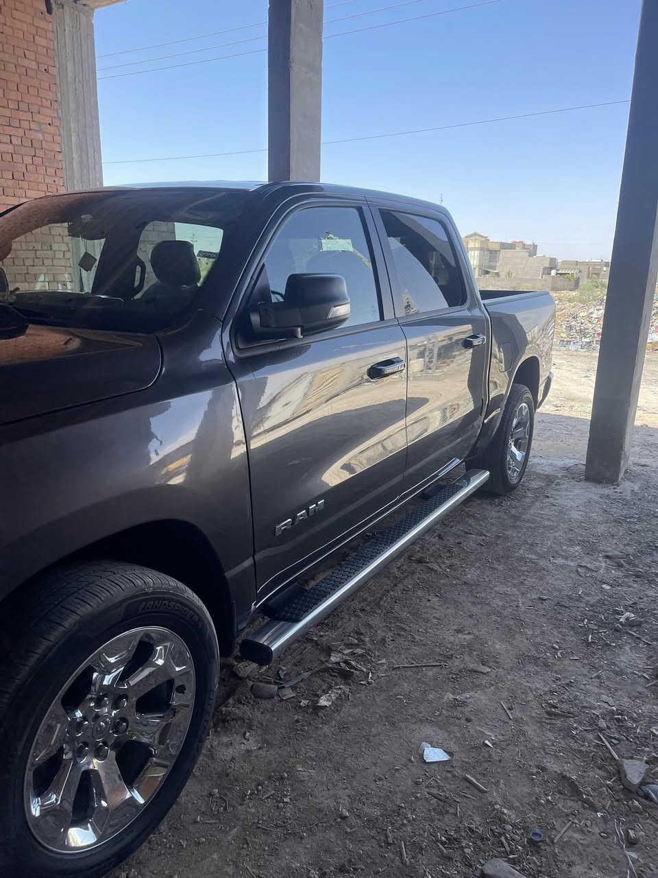 رام  فئت باك هورن ٢٢ 
٨ سلندر هيمي ٥٧٠٠
حدثهة بجم  ما متذي لا لغود ولا شواصي
٢٨٠ او بيهة مجال 
***********
