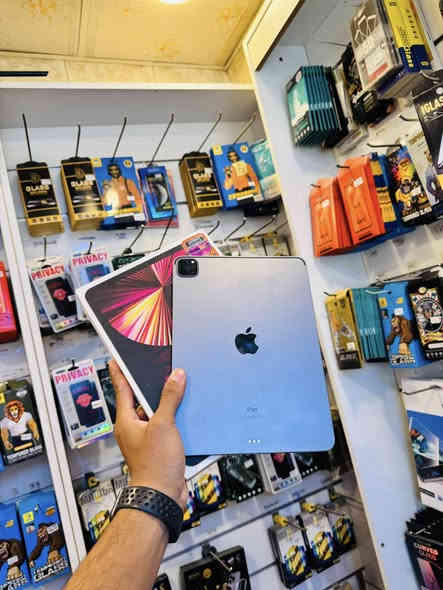 ايباد 11 برو M1
ذاكره 256 
بي فطر بسيط ب الحساس 
سعر حلو __ توصيل موجود 
تفاصيل اكثر ع خاص او هذا رقم 
***********
