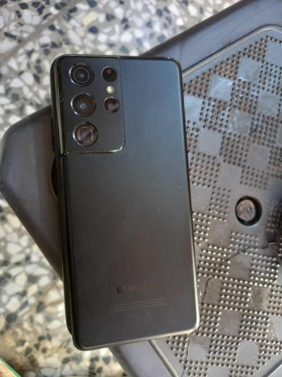 سلام عليكم الترا 21 ذاكره 256 نضيف جدا للبيع ب 550 رقم ***********
