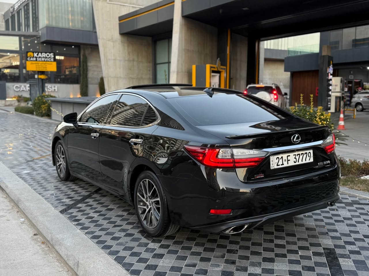 لێگزز ٢٠١٧  ES 350
سلایت بەصمە پەردە کوشن ساردو گەرم رادار پێشو دواو تەنیشت خەتی جادە ECO . Sport .Nromal 
گیرومەکینە نەکراوەتەوە بەشەرت بێ عەیب 
سەنەوی رەقەمی تازەیە تا ٢٠٣٠ 
سەوتی دیجیتالی نیە 
تەنها ٩٥  هەزار کم حقیقی رۆیشتوە 
بی بۆیاخ بێ سارد بێ کرانەوە بێ لێ دران 
دەعامیش بەشەرت بۆیاخ نیە 
هیچی نیە سەیارەکە نمونەیە لە جوانی و تازەی 
کوشن و داخلی لۆکە لەسەر دەقی شەریکەیە 
شوین/ سلێمانی 
نرخ/ ٢٠٣ 
ئاسیا  /  *********** السليمانية, العراق
