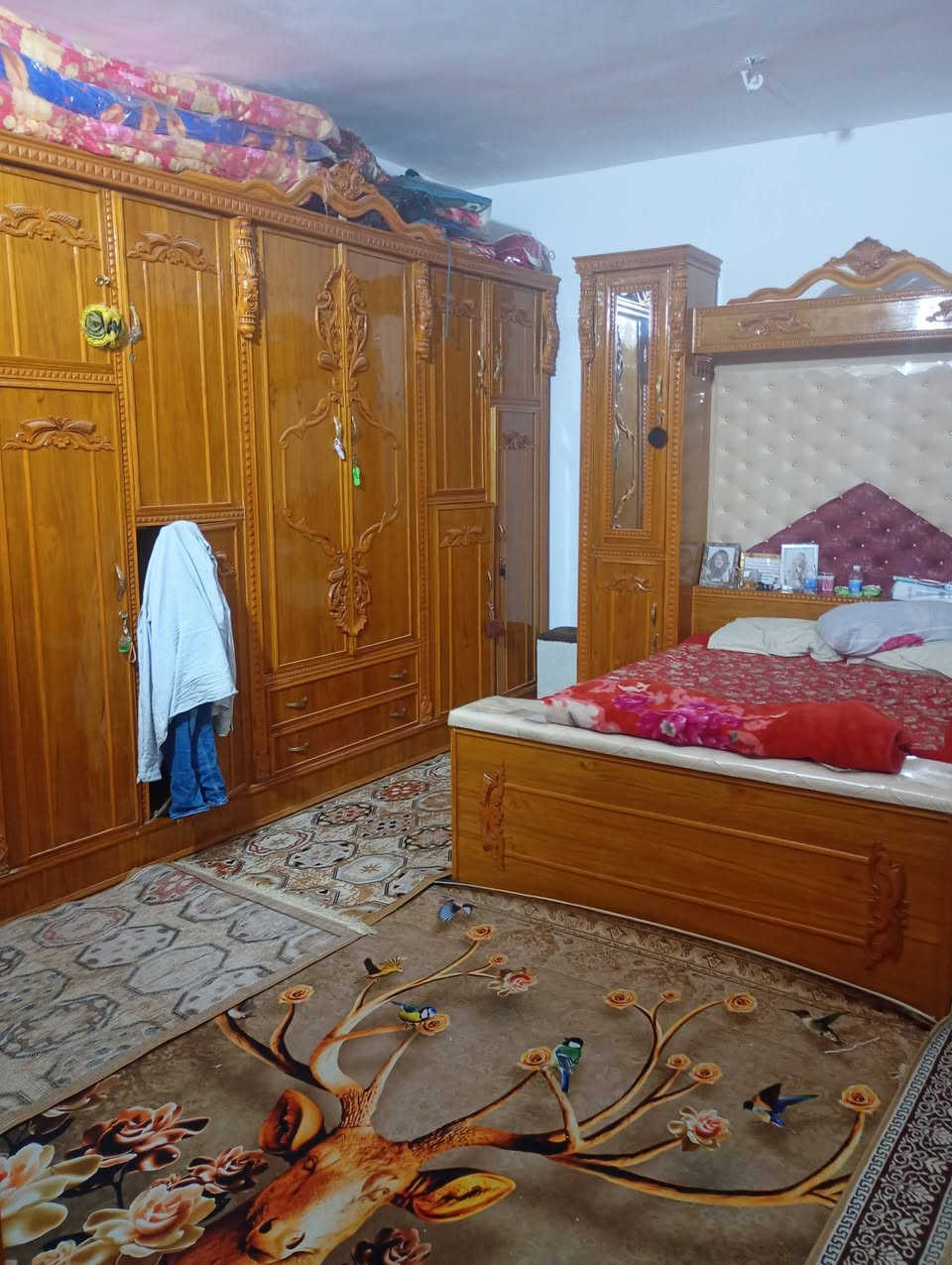 مشتمل مساحه ١٠٠
طبق واحد فقط  ترميم جديد 
زين القوس شارع المنتزه غريب ع روضه اطفال 
بسمي سند جديد 
ابيع نقد أو ع مبادره 
سعر خمسه وستين مليون 
***********
مستعجل ع بيع
