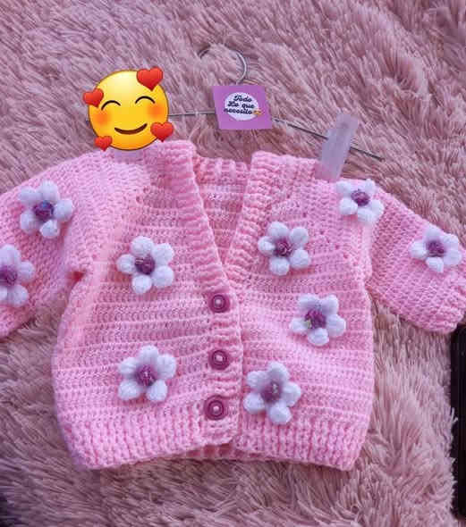 سلام عليكم بنات اني اشغل حياكه شغل يدوي حسب الطلب الالون والحجم لطلب مراسله خاص او على الرقم *********** واتساب وهاي الفتره اكو عرض على كل قطعه 🥺❤️
