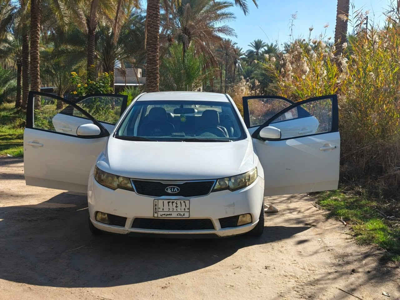 سيراتو 2012
صبغ هلال الجاملغات الخلفيه

مكاني كربلاء للتواصل_

السعر 95 وبيها مجال 

 ***********
