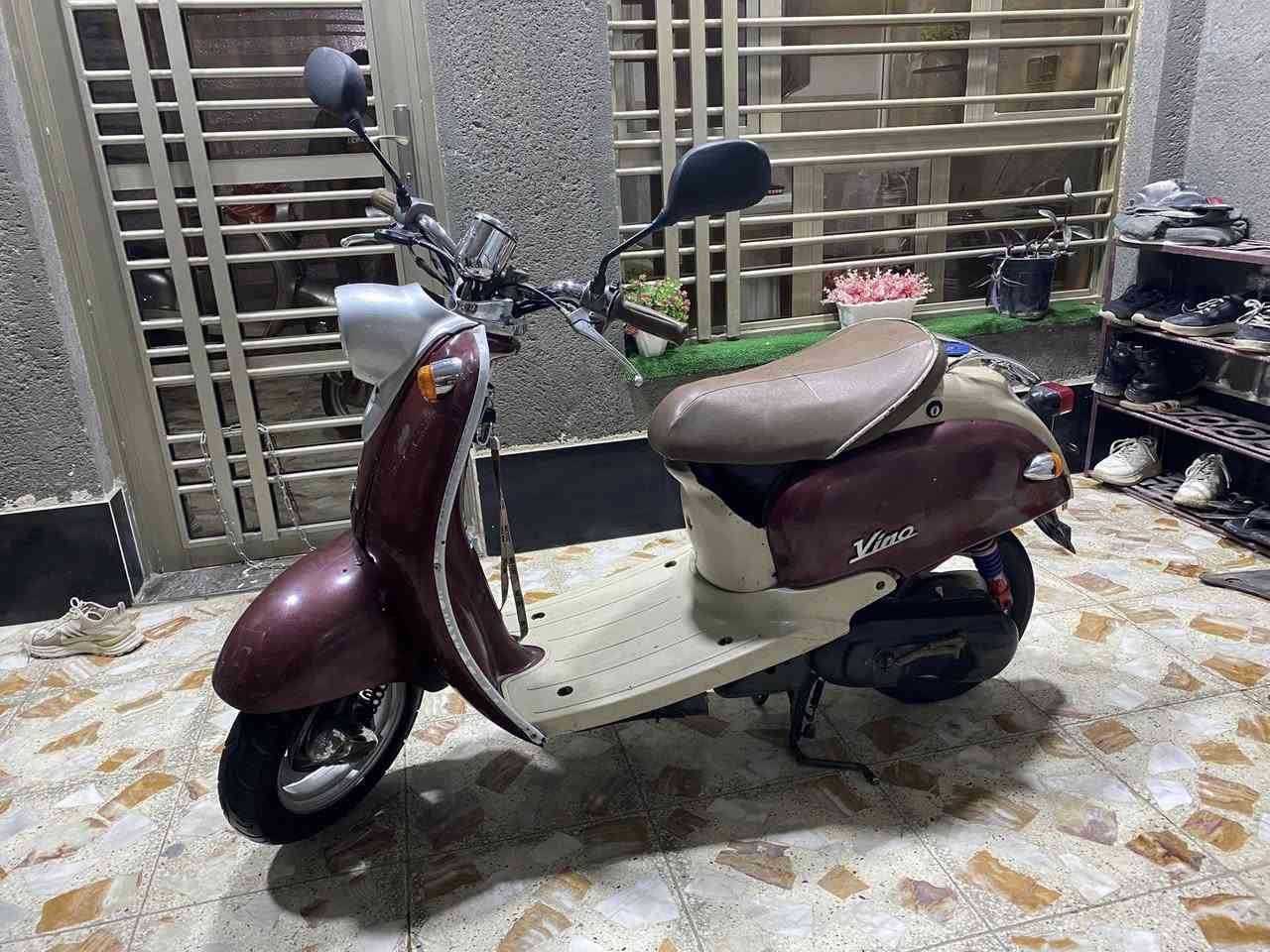 سلام عليكم كلاسك عبد الحليم 60للبيع شغاله نكره سلف وهندر دراجه ما ناقصه شي سعر 275وبيه مجال      مكاني شعب شارع صحه ***********
