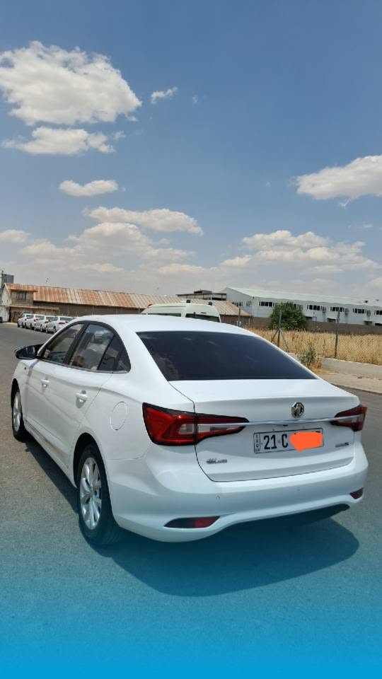MG 5 کومفورت
 🚘🚘🚗🔥 فخامة وتكنولوجيا بيدك 
Model 2024
Mobile 📲 ***********
إذا تدور سيارة تجمع الشكل والمواصفات القوية… 
 40 الف ماشية
سیارة دعامیةللدعامية مكفول
✨ المواصفات:
بصمة 🫆  
شاشه كبير اكتيف 4 لغة
گيچ الكترونى 
مرايات إشارة
حساس دعامى  
لايت ليد و زينون   
بلاجکتور
بگ لايت ليد 
ويل كب
سعر 107 . $$ 💣💣
مكان اربيل أربيل, العراق
