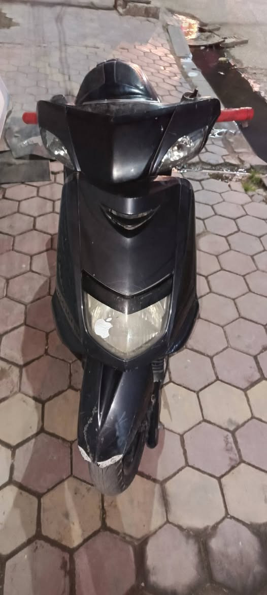 دراجه سكنس لبيع مكينه ما مفتوح دراجه خير من الله بس عوزه ملف ناريه دراجه سعر 300  الرقم***********
