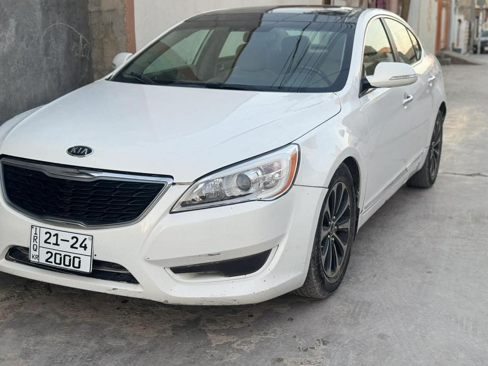 بەناوی خوای گەورە
کاتێنزای ٢٠١٢
ساق ساق ساق
پانۆراما  
 کامیرەو حاسەو شاشەیە
تەبریت ساردو گەرم 
 ٣ پارچەی بۆیاخە 
٢٥٠مەسرەفی نیە
تەبریت مەرکەزی
وەشەرت گێڕو مەکینە
تابڵێی شتێکی جوانە
K.m 200 رۆیشتوە
ئەگەر موشتەری نیت  سەری خۆمو خۆشت  مەیەشێنە  هەمو شتێکم نوسیە

شوێن /کەلار. 
ژ.م/ ***********
