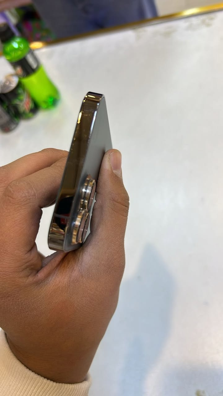 ايفون للبيع 13بروً ماكس امريكي
نضافه جيد جدا استخدام قليل ضمان سنه 
صيانه استخدام شهر بس جديد بطاريته 95

***********
