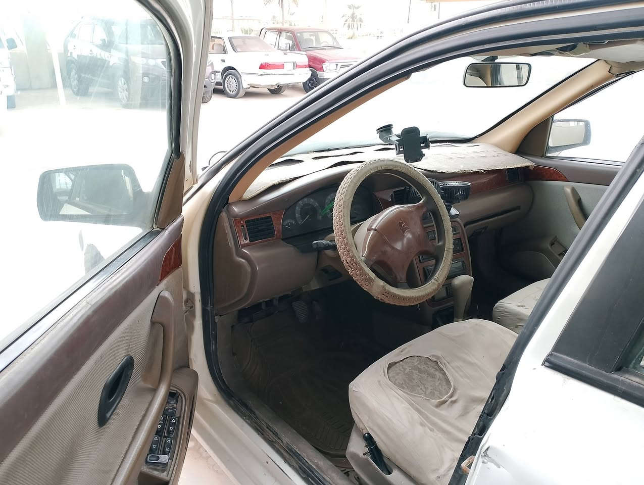 للبيع سمند 2011كير ومحرك كورلا 
صدر امامي خلفي جديد سنويه لل28 محرك وكير خير من الله بدون صبغ بيها جاملغ أمامي صبغ فقط داخل جديد مكان السياره صلاح الدين بلد السعر 30وبيها مجال قليل +***********
