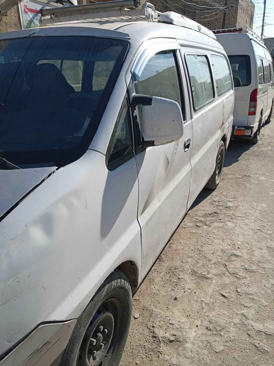 بسم الله الرحمن الرحيم ستاركس للبيع فقط سعر 45 موديل 2006 اوتوماتيك محرك وكير واكسل جيد جدأ واحد شاصي معمر والكشر يرادله تعمير مطلوبه غرامات 940 على المشتري رقم بغداد صدامي صاحبه يريد تحويل شرط استفسار *********** و*********** ابو محمد
