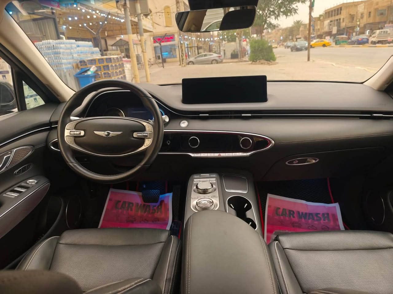 Genesis Gv70 2.5T Awd
موديل 2023

مكينه 4 سلندر 2500 تيربو

دفع رباعي 4X4

سقف بانوراما 

بصمة تشغيل

بيبان بصمة

صندوق بصمة كهرباء 

كشنات خزّن ميموري 

كشنات جلد + تدفئة + تحكم كهرباء 

تدفئة ستيرن

شاشة كبيره 

نظام GPS

شاحن لاسلكي

كير ماوس

شفتات بالستيرن

تحكم ستيرن كهرباء 

رادار خلفي وامامي

رادار جانبي (نقطة عمياء)

حساسات خلفية

مري شفط وقلاب وترحيب

5 وضعيات قيادة 
ماشيه ١٦ الف 
وبعد هواي مواصفات بيع او مراوس بجالنجر 

للاستفسار ***********

