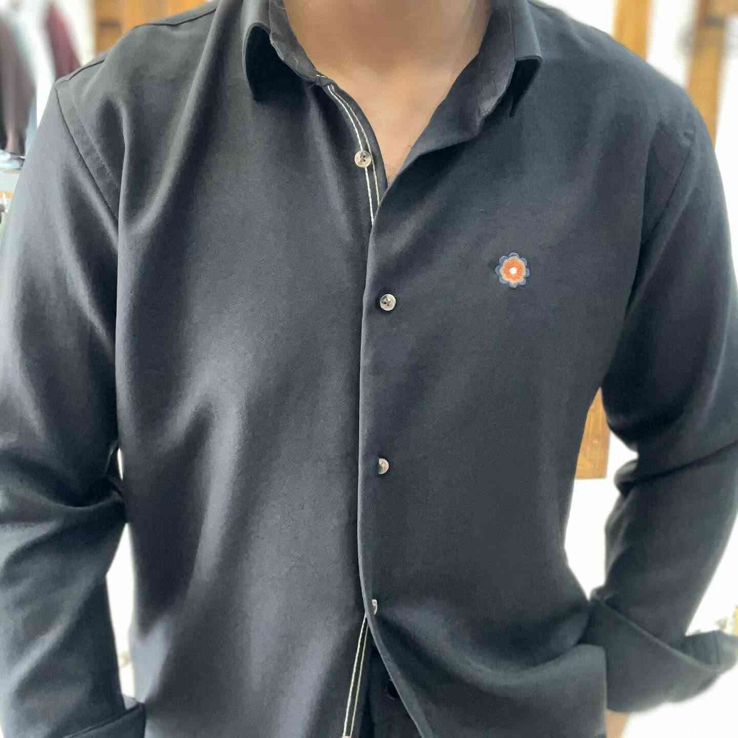 قميص للين اسود فقط
 قياسات من s الى 2xl
الطلب والأستفسار مراسلة الصفحة
خدمة التوصيل لجميع مناطق العراق
#مستر_جينت 
#mr_gent 
#اكسبلورر


**إذا كنت صاحب هذا الإعلان وتريد حذفه لأي سبب، رجاءا أرسل رسالة إلى الدعم الفني**