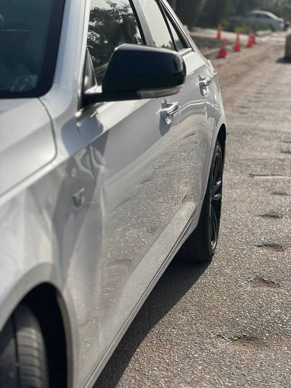 بسم الله الرحمن الرحيم
السلام عليكم 
كديلاك 350Tموديل 2021 فول موصفات1/1
المواصفات 
ردار 
خمس بصمات
سايد بريك كهربائي 
تحديد مسار
كمرات 
فتحه
تحكم استيرن  جهتين
كشن كهرباء
قطعتين تبريد
تشغيل عن بعد
ليت زنون ضبابي
كشنات جلدتدفه او تبريد 
نضام رياضي اسبورت
شفتات استيرن
المكينه  2000 / 4 سلندر تيربو
شاشه لمس
صندوك بصمه 
مكينه او كير كفاله عامه
تخم تاير جديد
صدر جديد
ماشيه 65 الف
وارد امريكي حادث السياره فقط بنيد بدنه امامه بدون شواصي و لخود
رقم السياره سلمانيه بسمي رقم دولي
العنوان بغداد بلديات 
رقم الهاتف ***********
السعر 138 بيه مجال بسيط بيع مستعجل بدون مراوس فقط بيع
