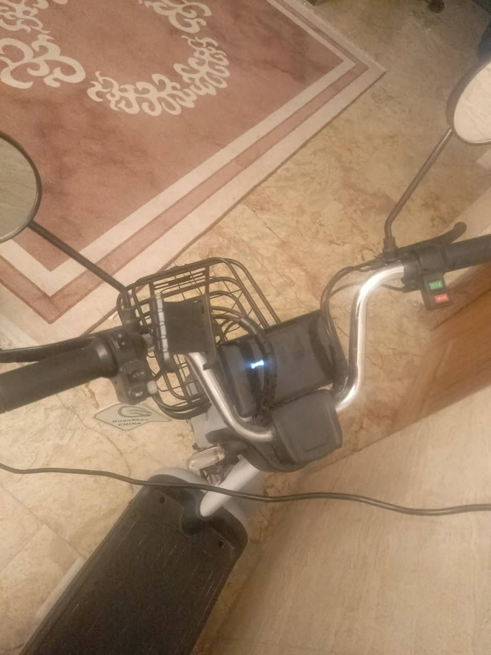 دراجه شحن حجم 14 للبيع سرعه 60 مع حامل تلفون و دراجه اصليه أمانه الله تجي وياها شاحنته الاصليه و بسعر 190 لا يوجد لدي توصيل مكاني بغداد الشعب للتواصل أو الشراء الرقم ***********
