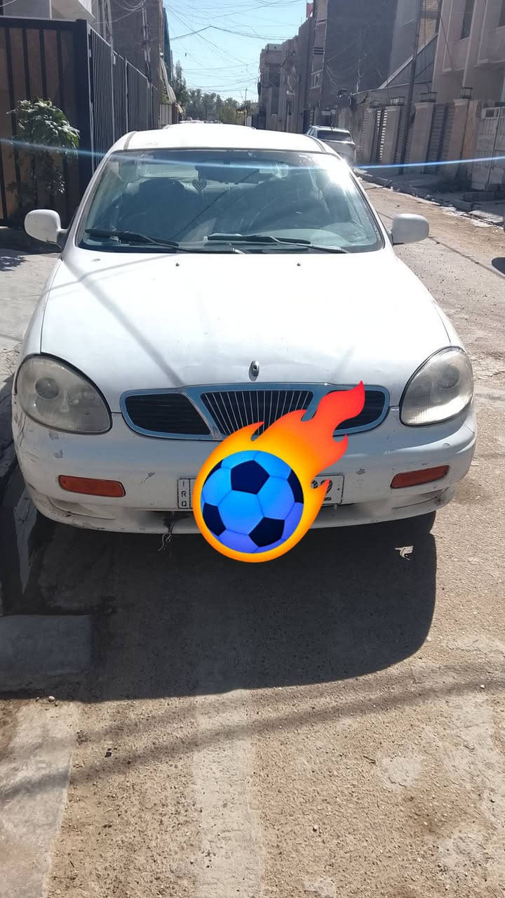 سلام عليكم دايو لكنزا 2001 محرك وكير بحاله جيده كير عادي  المكان بغداد حي الجهاد تايرات نضيفه باتري نضيف  هزه جديده السعر 25 رقم ***********
